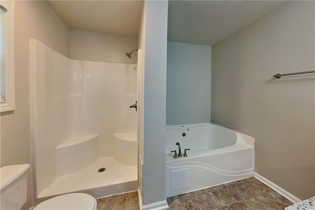 Building Photo - 217 Remington Ct