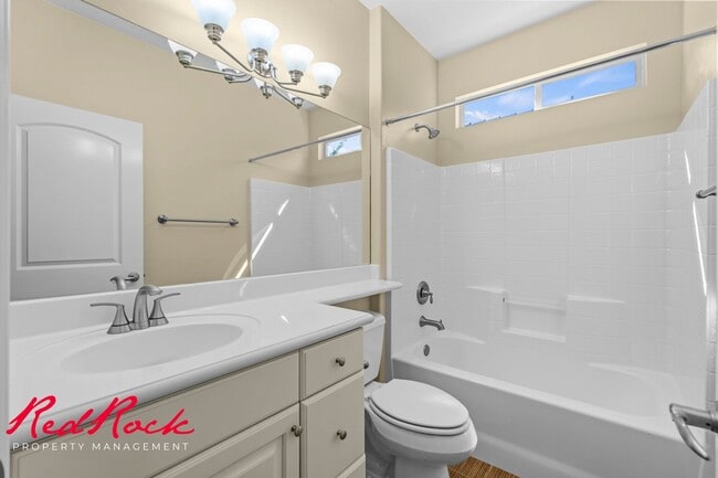 Building Photo - Sun River 2 Bedroom Home with Bonus Den! First Class Amenities!