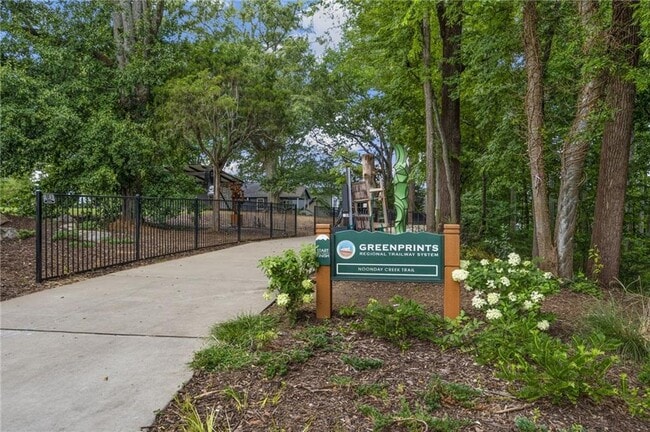 Building Photo - 266 Balaban Cir