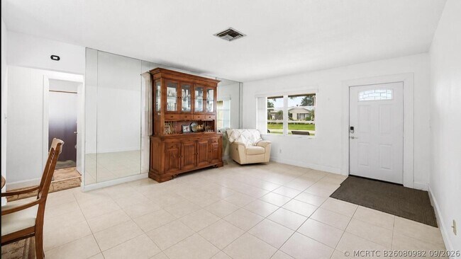Building Photo - 2375 Cove