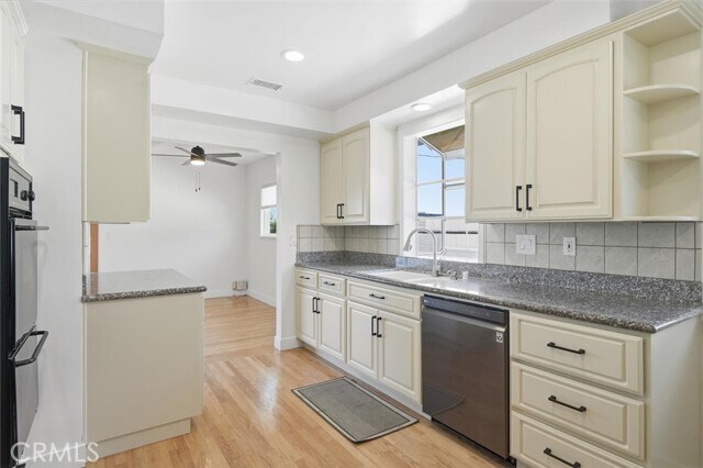 Building Photo - 5613 Pso De Pablo