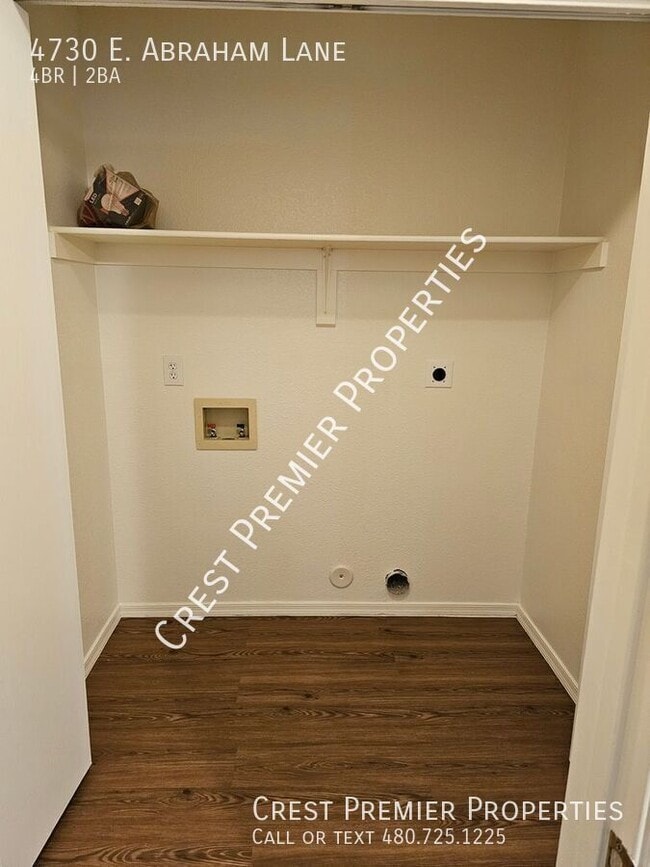 Building Photo - 4730 E Abraham Ln