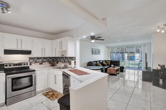 Building Photo - 1690 NE 191st St