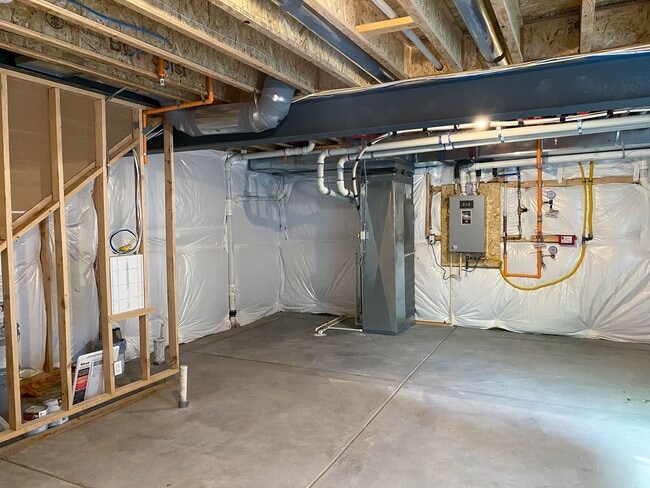 Building Photo - Stunning 4-Bedroom Duplex in Desirable Alpine Vista Neighborhood