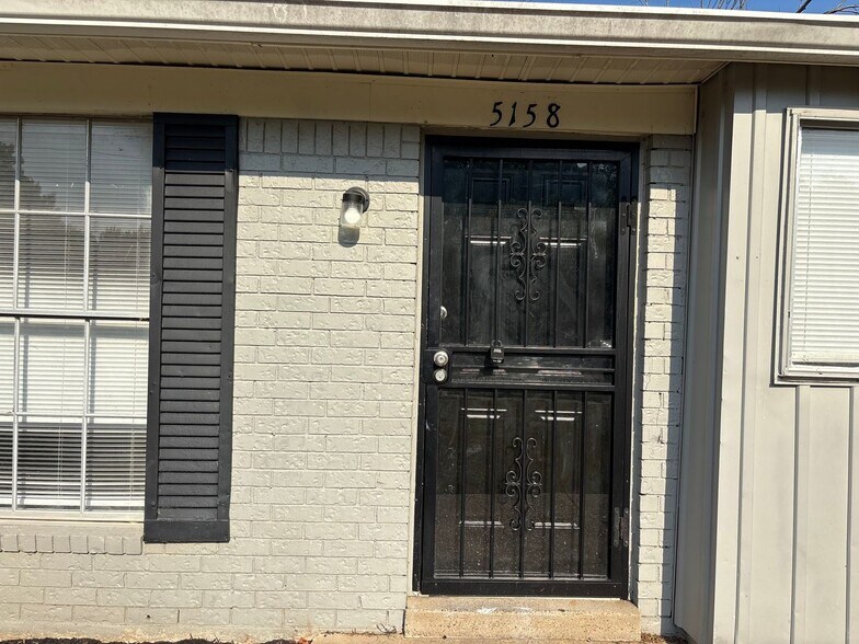 Building Photo - 5158 Breckenwood Dr