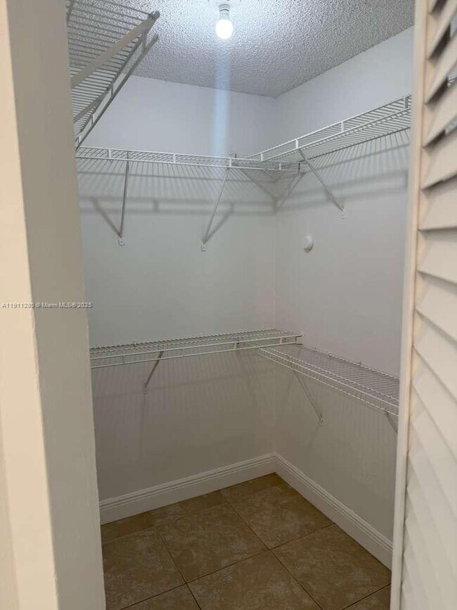 Building Photo - 2445 SW 18th Terrace