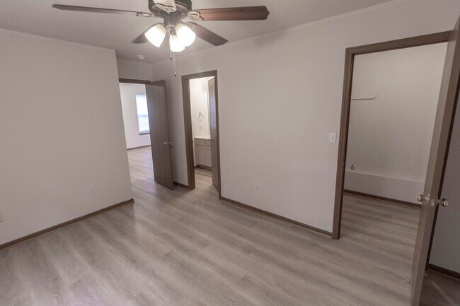 Building Photo - 1627 Bold Ruler Ct