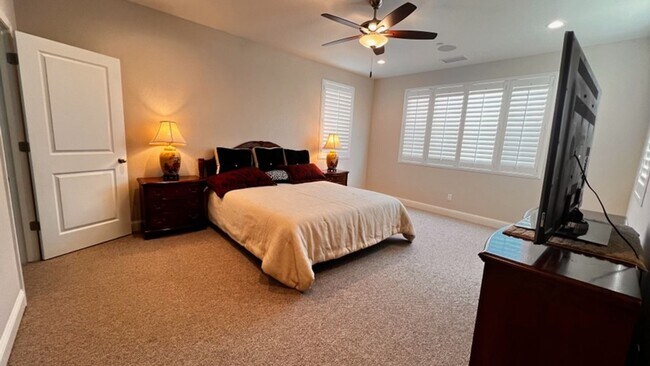 Building Photo - Beautiful Home for rent in Shannon Ranch in Visalia!