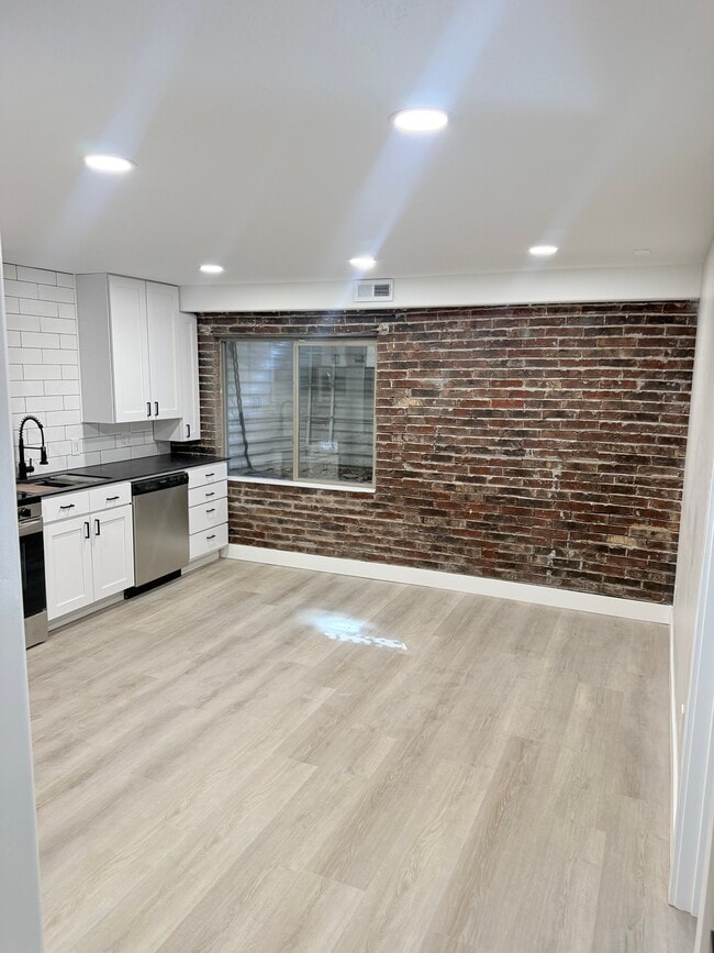Building Photo - 10418 Sage Luigi Ct