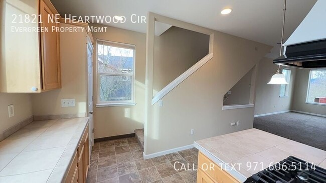 Building Photo - 21821 NE Heartwood Cir