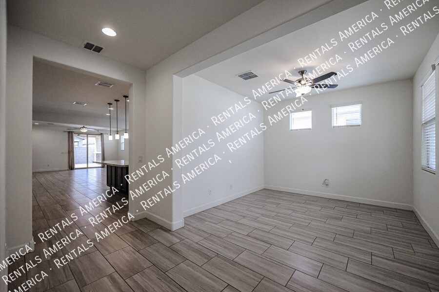 Building Photo - 2732 S Merit