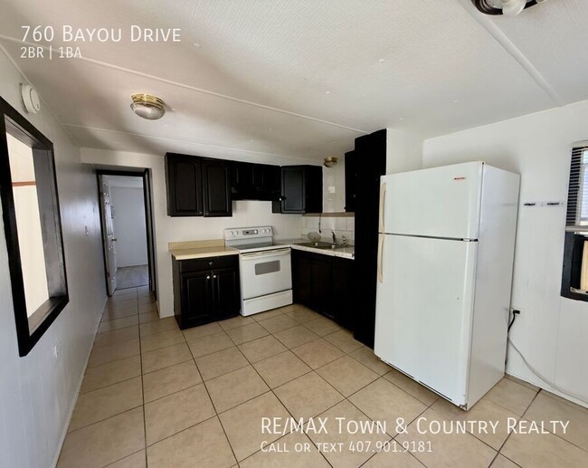 Building Photo - 760 Bayou Dr