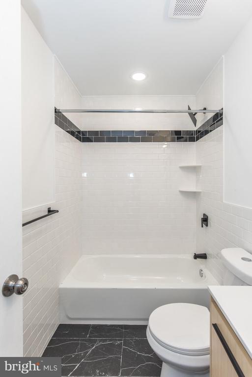 Building Photo - 315 N Preston St