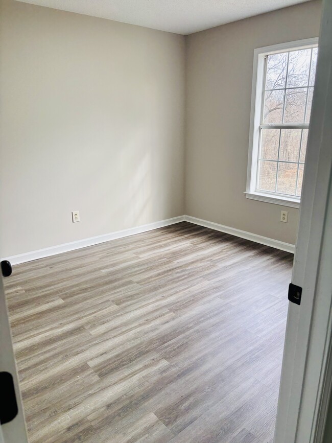 Building Photo - 219 S Jefferson St