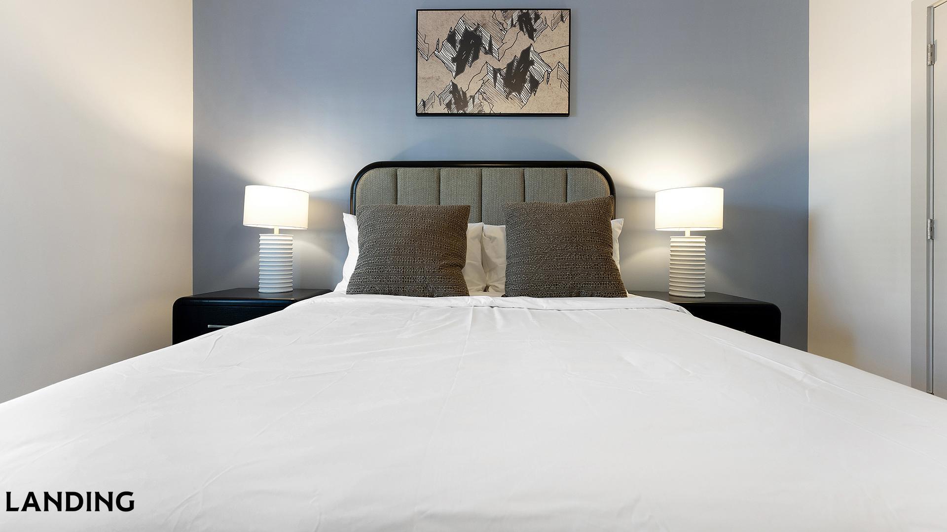 Building Photo - 6000 Front St