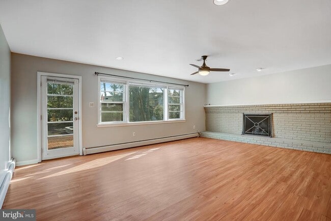 Building Photo - 7525 Salem Rd