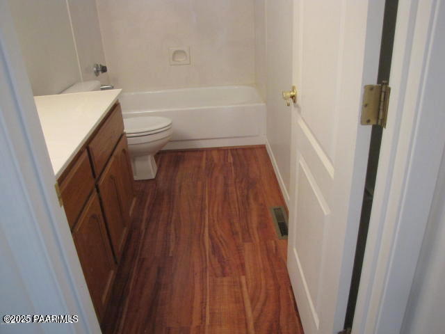 Building Photo - 526 Lotus Ct