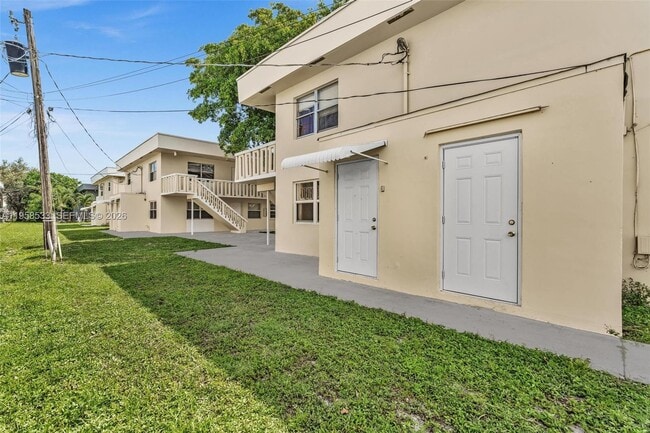 Building Photo - 3660 SW 60th Ave