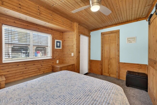 Building Photo - UNIQUE FURNISHED APARTMENTS WITH CUSTOM WOODWORK