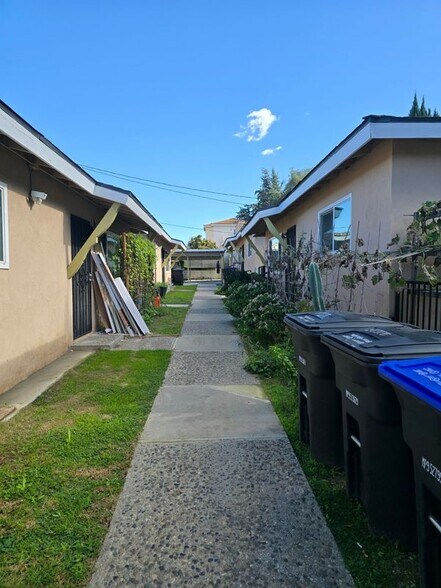 Building Photo - 500 Everett Ave