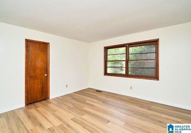 Building Photo - 1321 Hatfield Ln