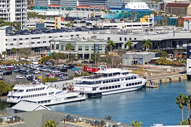 Building Photo - 450 Knights Run Ave