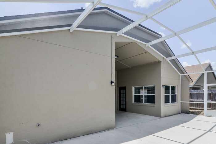 Building Photo - 2121 River Park Blvd