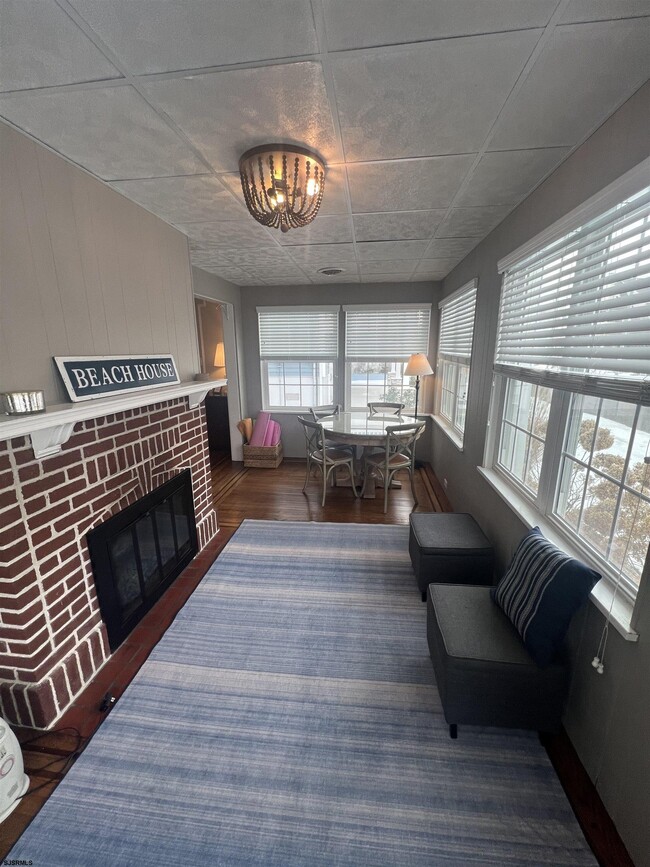 Building Photo - 29 N Hanover Ave