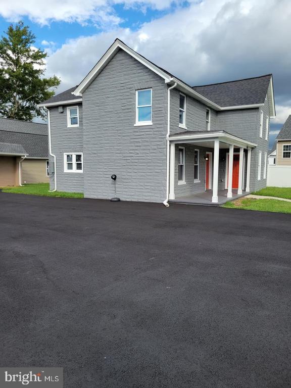 Building Photo - 9145 Old Scaggsville Rd