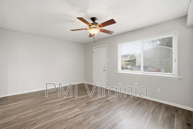 Building Photo - 4209 Dunning Rd