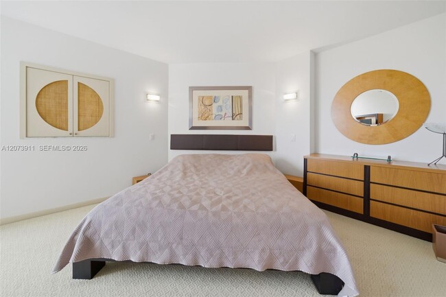 Building Photo - 3610 Yacht Club Dr