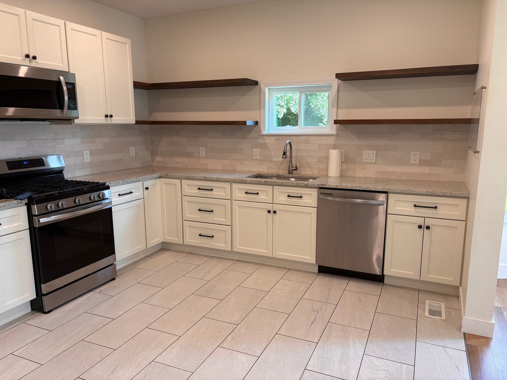 Building Photo - 3628 Idlewild Ave