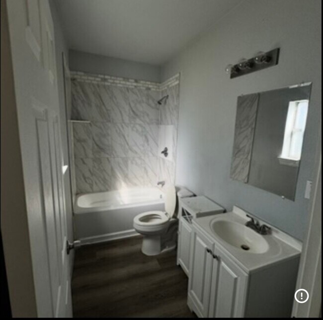 Building Photo - 3917 Kashmere St