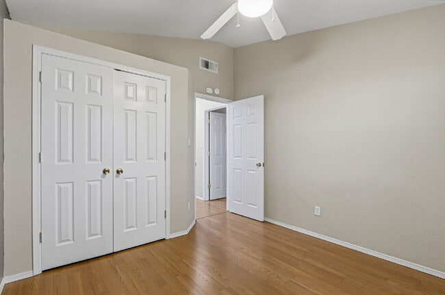 Building Photo - For Rent – 3 Bedroom, 2.5 Bath Home with Mountain Views & Refrigerated Air