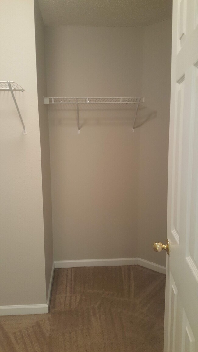 Building Photo - 182 Cherry Laural Lane