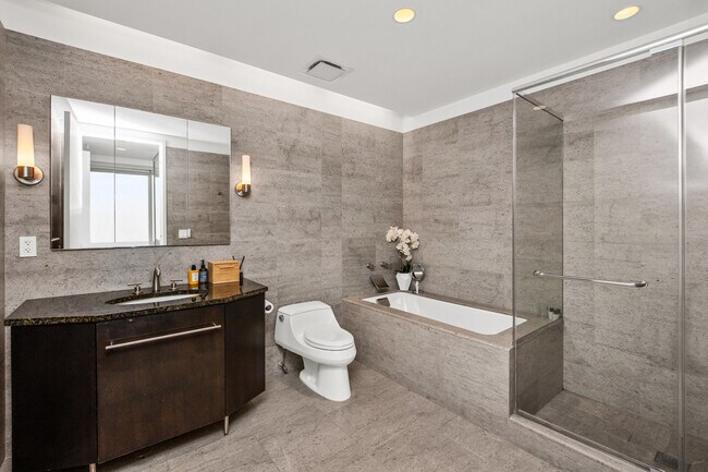 Building Photo - 401 N Wabash Ave