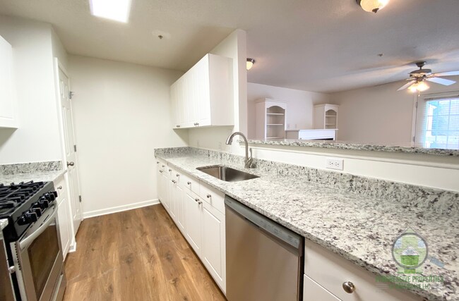 Building Photo - 122 McKenna Cir