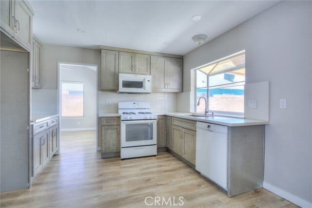 Building Photo - 15326 Swarens Ct
