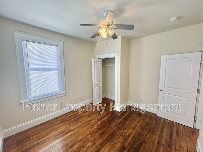 Building Photo - 1514 Bainbridge St