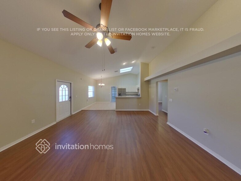 Building Photo - 194 Vermont Ave