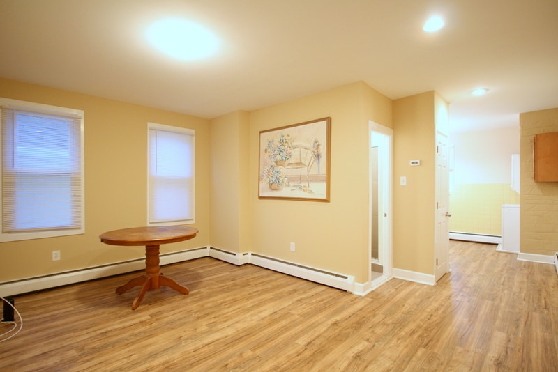 Building Photo - 4518 Van Kirk St