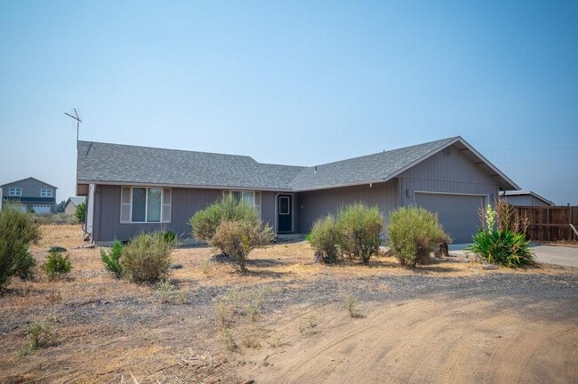 Building Photo - 66929 Lance Rd