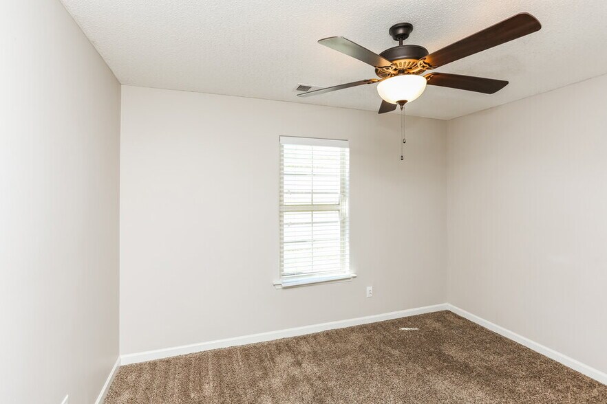 Building Photo - 9460 Eckley Pl