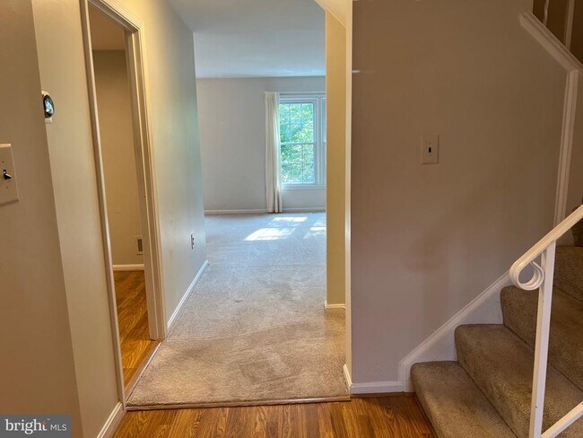 Building Photo - 7384 Jiri Woods Ct