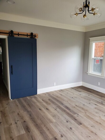 Living room - 579 W. 13th St