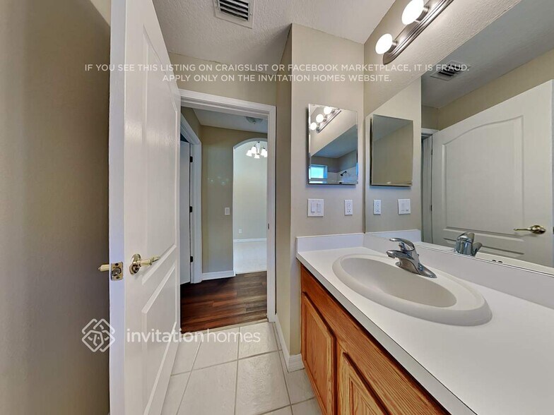 Building Photo - 2837 Butterfly Landing Dr