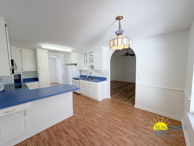 Building Photo - Coastal Comfort Living with Private Beach Access Just Off 30A!