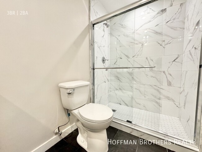 Building Photo - 11941 Weddington St