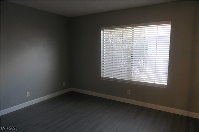 Building Photo - 4398 Bramblewood St