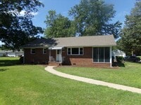 Building Photo - 3 Bedroom in Prince George County